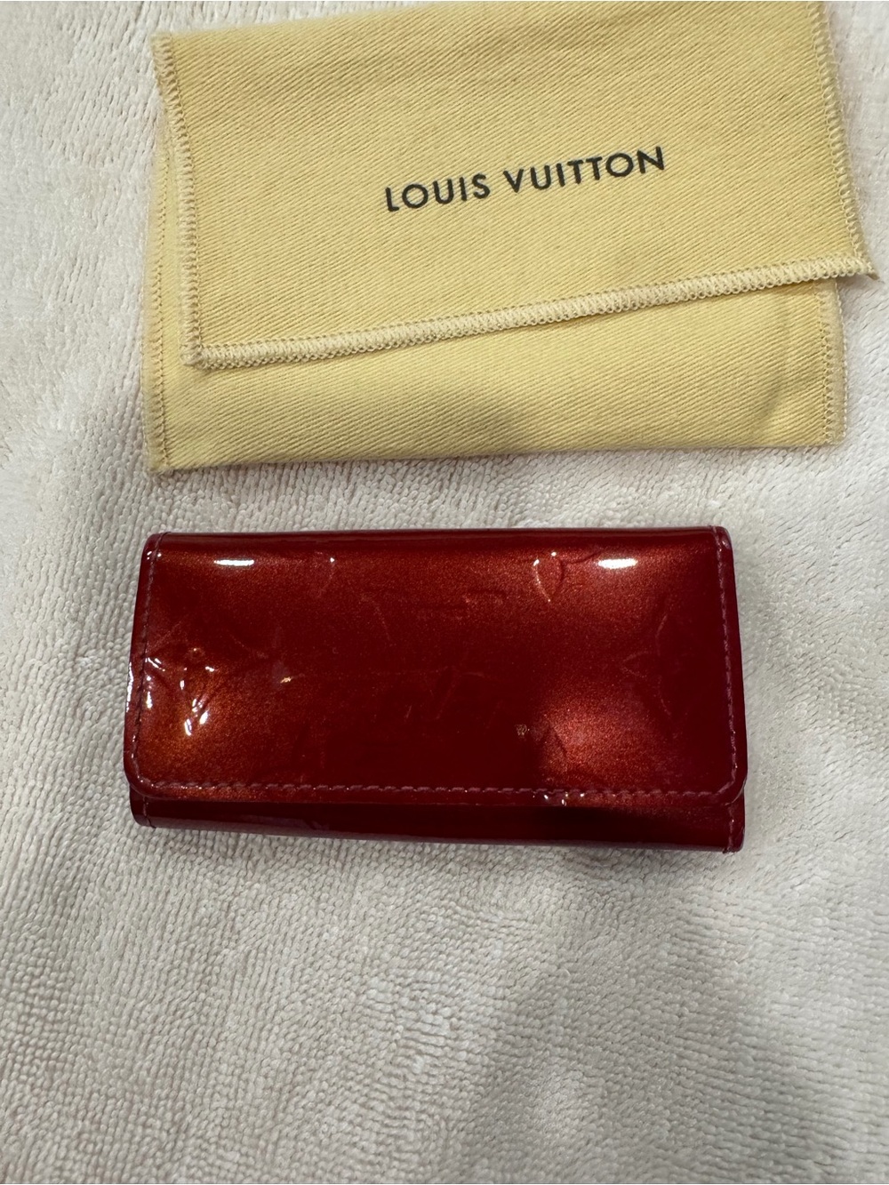 Louis Vuitton Red Pomme Vernis Key Pouch Four Key Holder